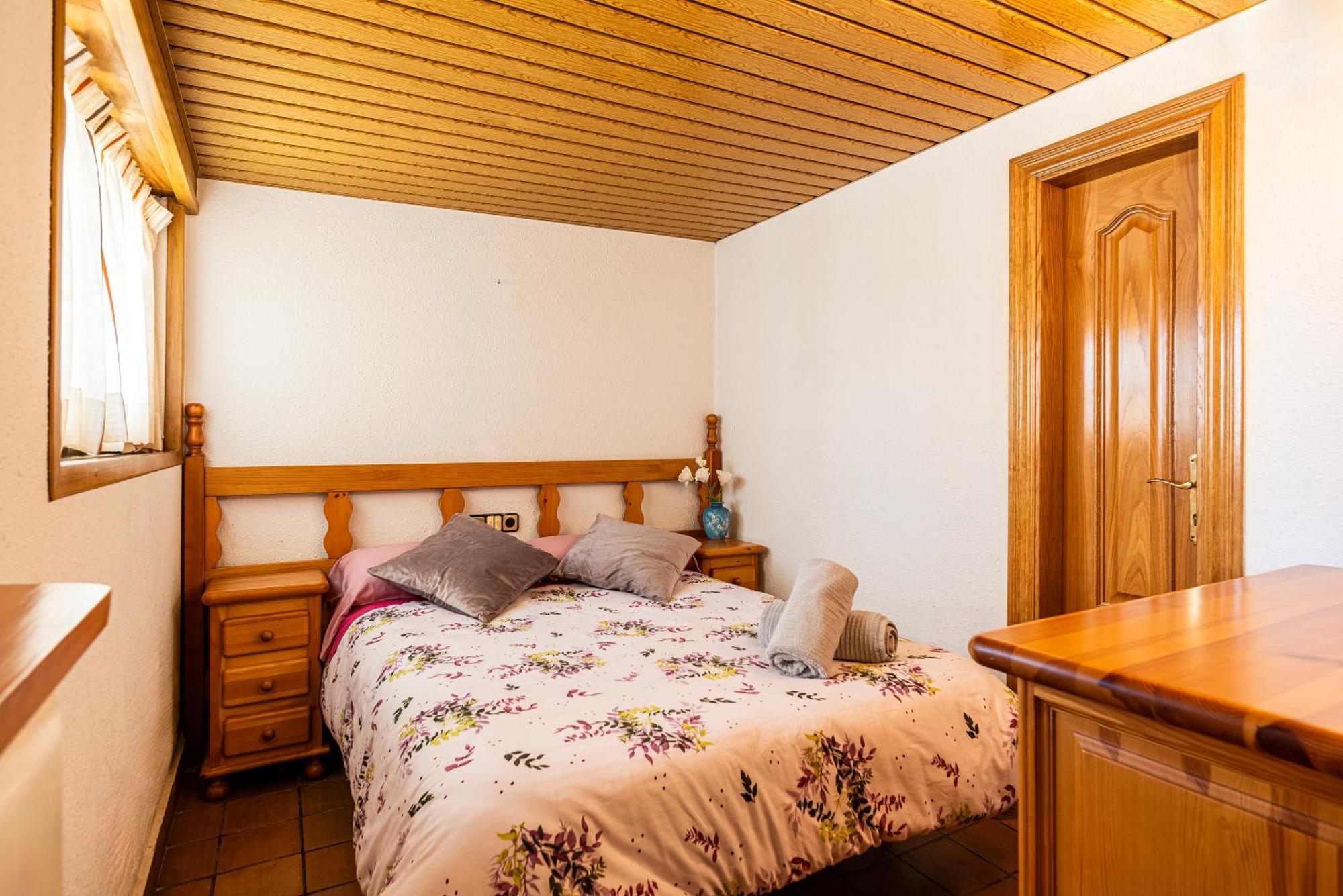 Espacio De Paz, Ideal Para Familias Villa Amalia La Llacuna Exterior foto