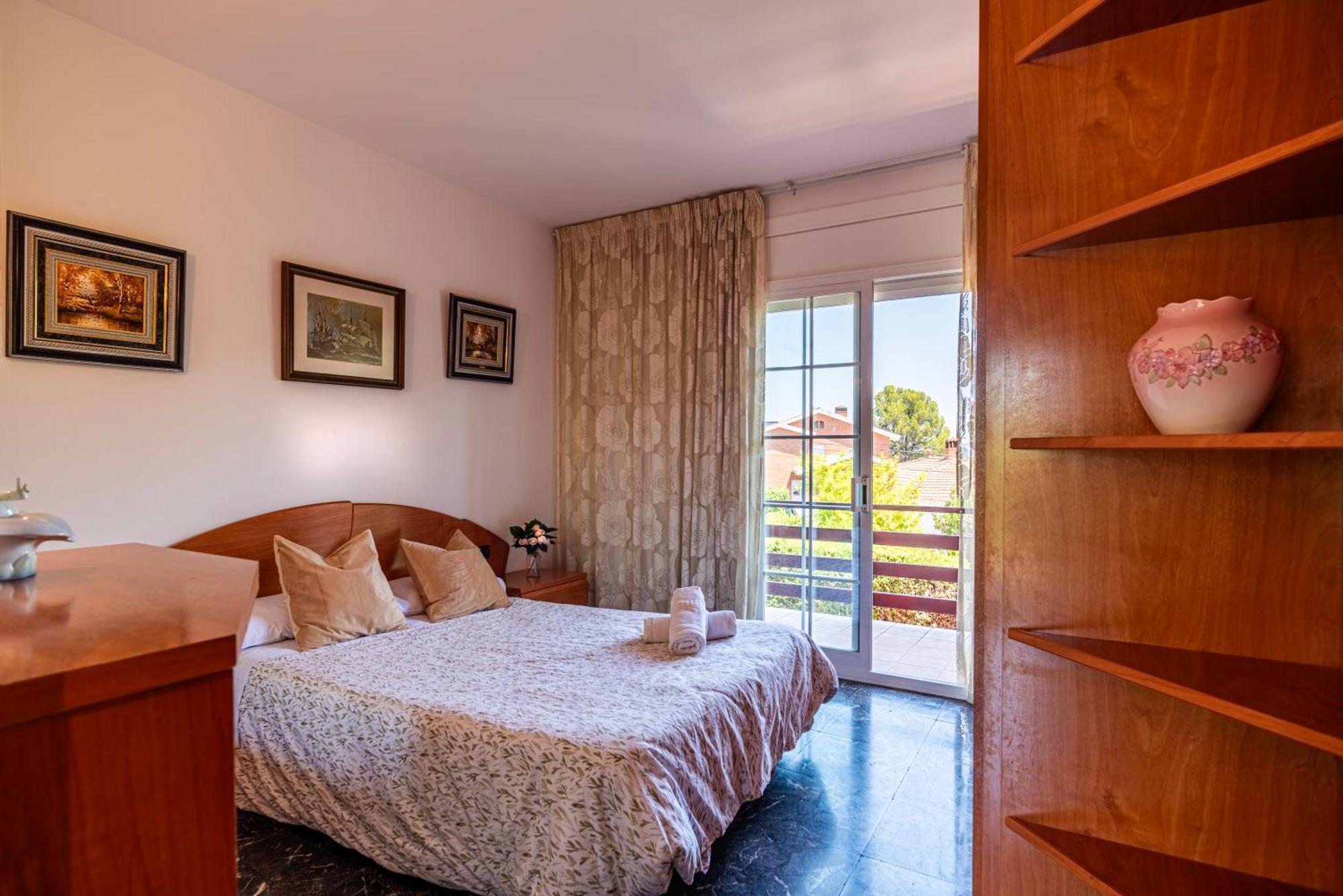 Espacio De Paz, Ideal Para Familias Villa Amalia La Llacuna Exterior foto