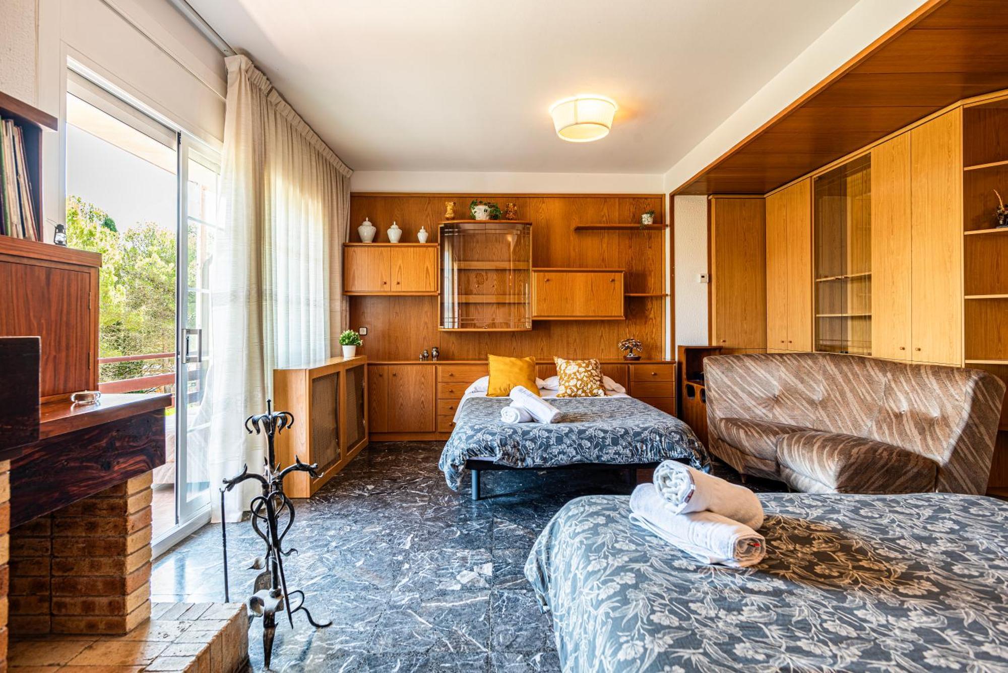 Espacio De Paz, Ideal Para Familias Villa Amalia La Llacuna Exterior foto